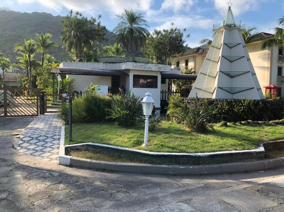 Apartamento Wembley Tenis - Toninhas - Ubatuba Exterior photo